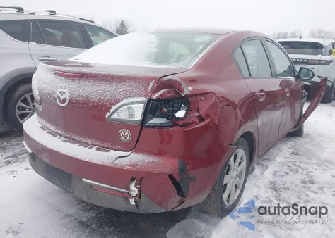 2011 Mazda Mazda3 I Touring z USA, uszkodzony, nr VIN JM1BL1VGXB1372633